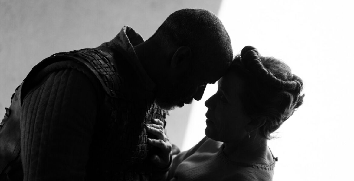 En scen från filmen The Tragedy of Macbeth 2021
